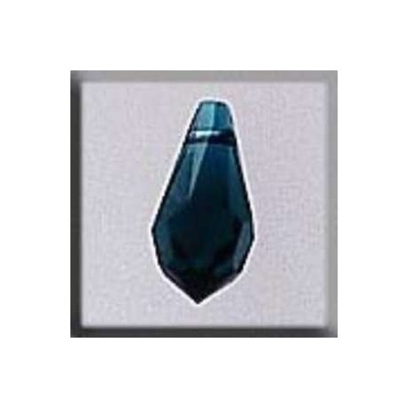 Charm Crystal Treasures 13053 Very Small Teardrop Emerald