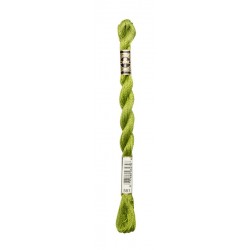 Coton Perlé 5 N° 581 Vert criquet (25m)
